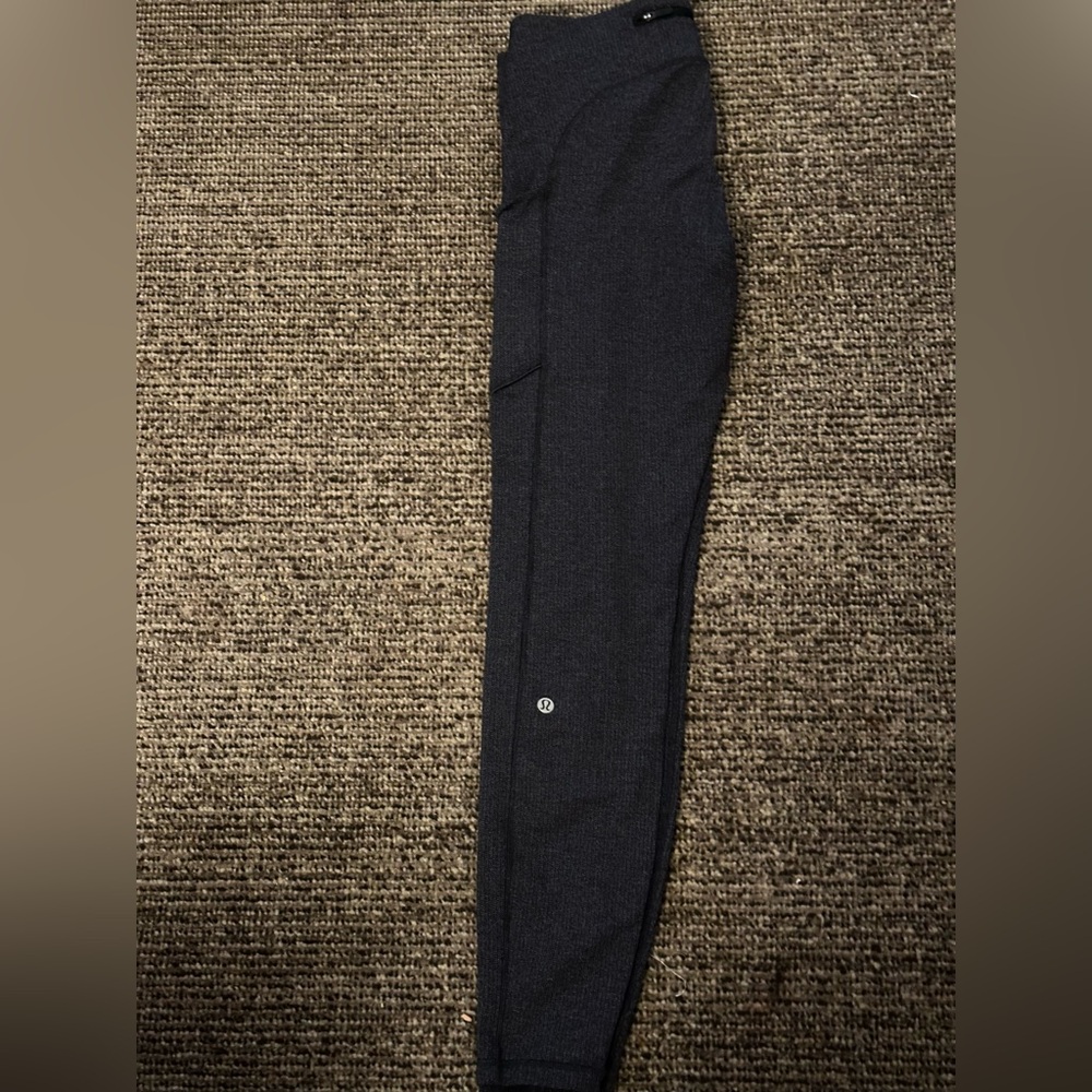 Women’s Lululemon Fast & Free 7/8 Tight / black leggings Size 10 for only $20